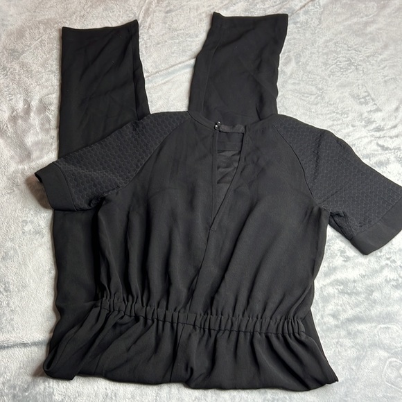 🎯NWOT Anthro Cartonnier Allegory Textured Jumpsuit Black Size Small - Picture 5 of 9